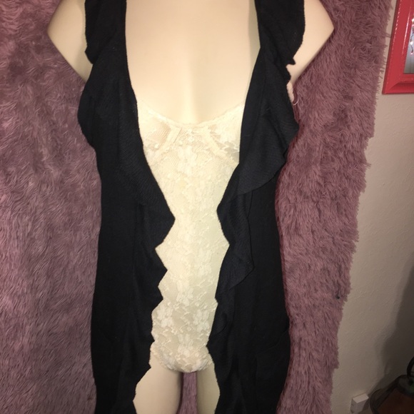 Poof vest - Picture 2 of 3